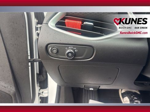 Used 2023 Chevrolet Malibu LT image 20