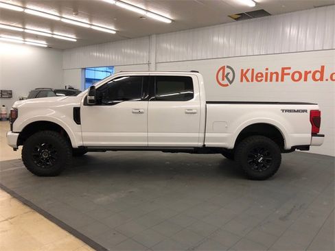 Used 2022 Ford F350 Lariat w/ Tremor Off-Road Package image 4