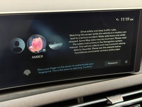 Used 2025 Hyundai Tucson Limited image 24