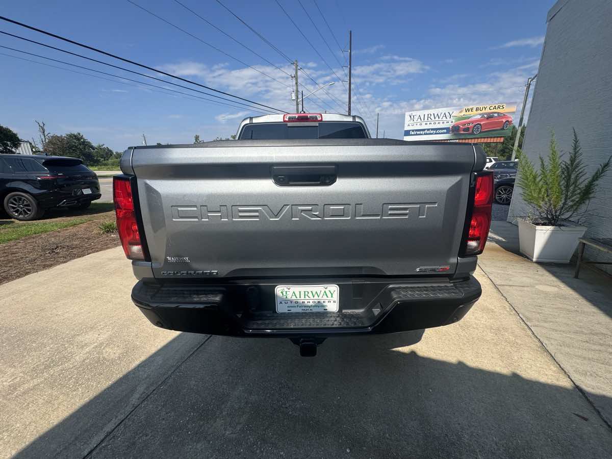 Used 2024 Chevrolet Colorado ZR2 w/ ZR2 Convenience Package III AWD/4WD image 6