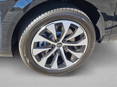 New 2026 Audi Q3 quattro 2.0T AWD/4WD image 10