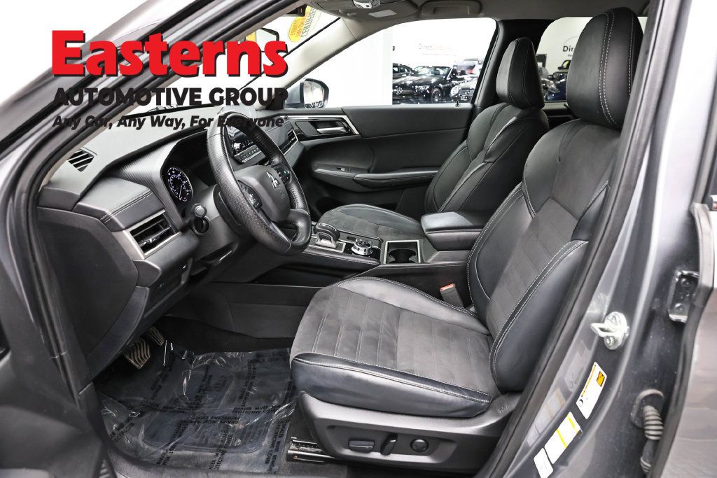Used 2024 Mitsubishi Outlander SE FWD image 16