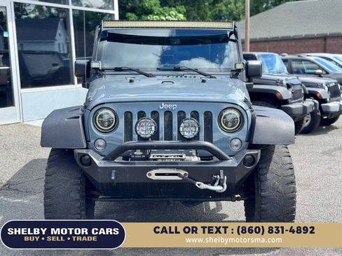 Used 2015 Jeep Wrangler Rubicon w/ Dual Top Group AWD/4WD image 2