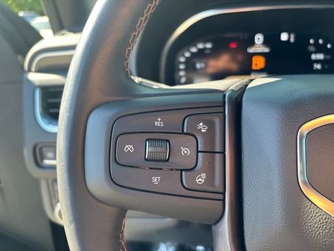 Used 2022 GMC Yukon AT4 AWD/4WD image 17
