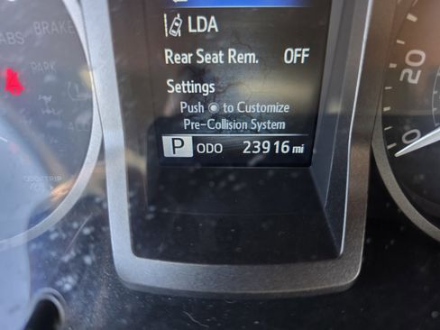 Used 2023 Toyota Tacoma TRD Sport image 29