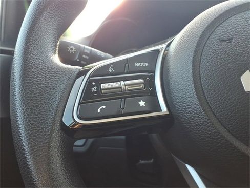 Used 2024 Kia Forte LXS image 15