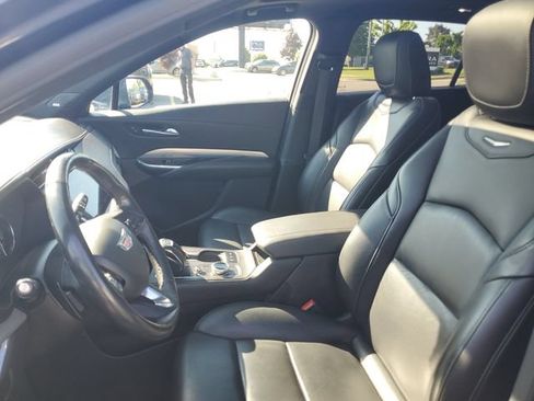 Used 2019 Cadillac XT4 Premium Luxury w/ Driver Awareness Package AWD/4WD image 17