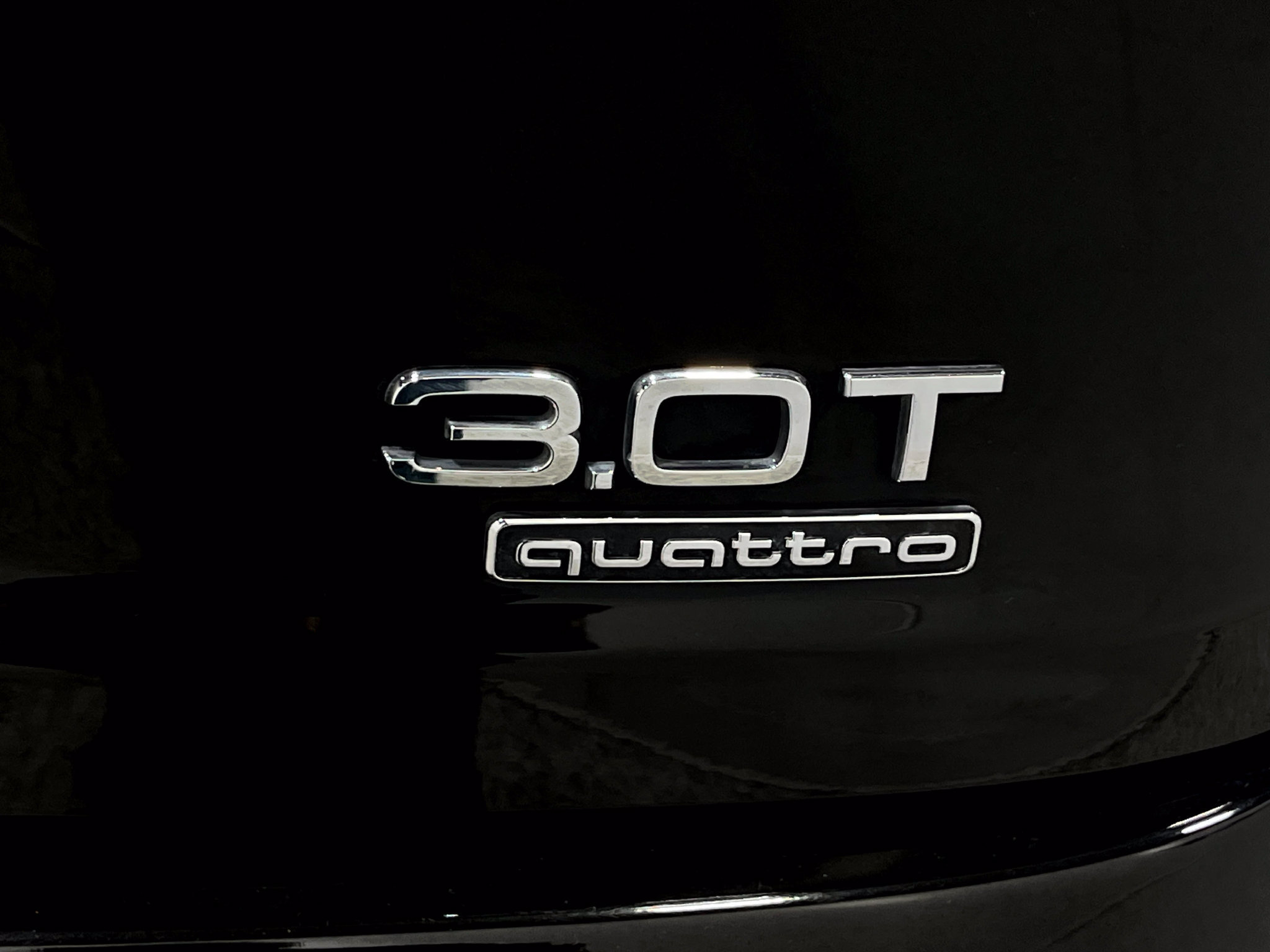 Used 2018 Audi Q7 3.0T Prestige w/ Prestige Package AWD/4WD image 42