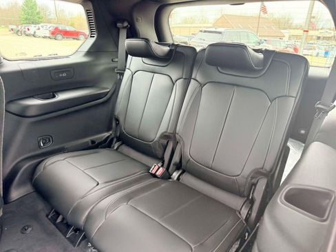 New 2026 Jeep Grand Cherokee L Limited AWD/4WD image 10