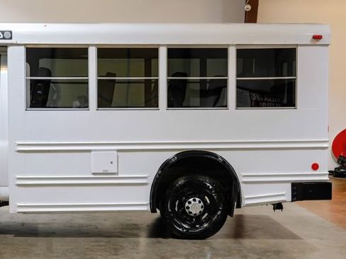 Used 2007 Chevrolet Express 3500 w/ School Bus Package image 21