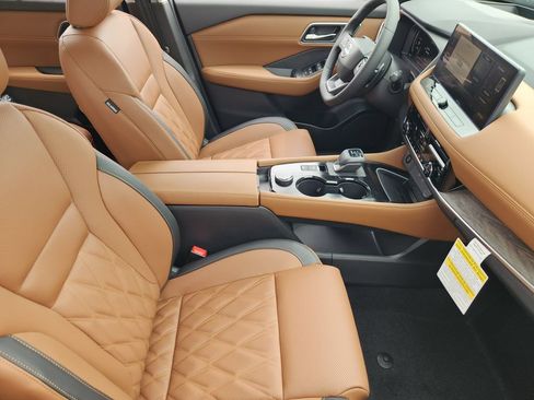 New 2026 Nissan Rogue Platinum AWD/4WD image 10