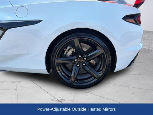 Used 2023 Chevrolet Corvette Z06 w/ Z07 Performance Package RWD image 31