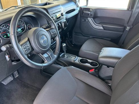 Used 2017 Jeep Wrangler Unlimited Sport w/ Quick Order Package 24S AWD/4WD image 9