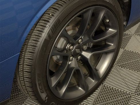 Used 2021 Dodge Challenger R/T Scat Pack image 9