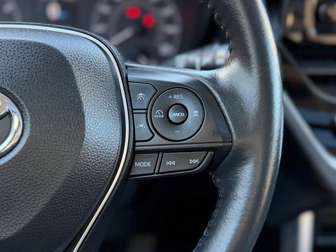 Used 2023 Toyota Corolla Cross LE w/ Moonroof Package image 12