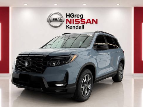 Used 2022 Honda Passport TrailSport image 3