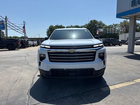 New 2026 Chevrolet Traverse LT FWD image 10