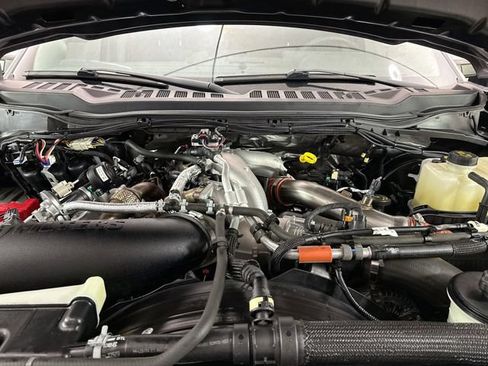 Used 2024 Ford F250 Lariat w/ Tremor Off-Road Package AWD/4WD image 31