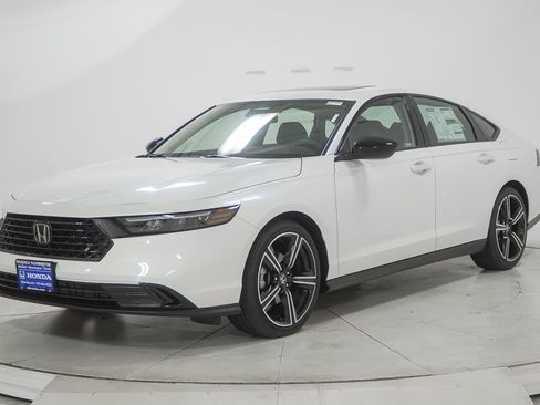 New 2026 Honda Accord SE image 3