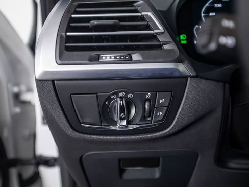 Used 2025 BMW X4 M w/ Executive Package image 37