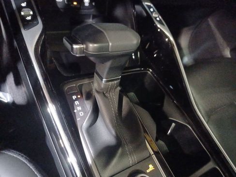 Used 2024 Kia Sorento SX image 22