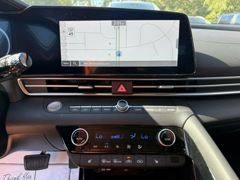 Used 2025 Hyundai Elantra SEL image 6