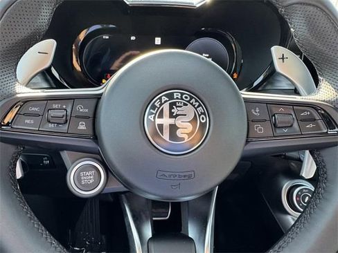 New 2025 Alfa Romeo Tonale w/ Premium Package AWD/4WD image 21