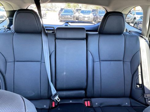 Certified 2025 Subaru Outback Limited image 33