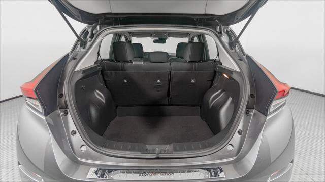 Used 2020 Nissan Leaf SV w/ SV Technology Package FWD image 18