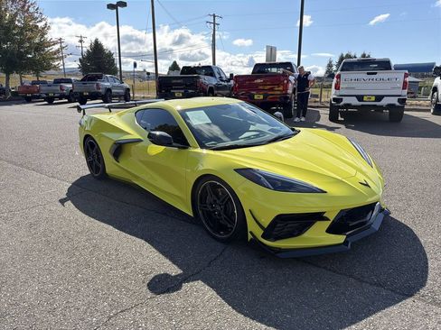 Certified 2022 Chevrolet Corvette Stingray Premium Cpe w/ Z51 Performance Package RWD image 4