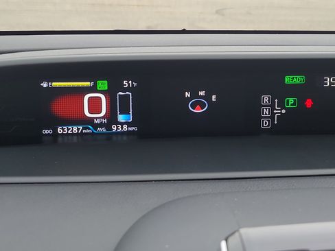 Used 2018 Toyota Prius Prime Plus image 22