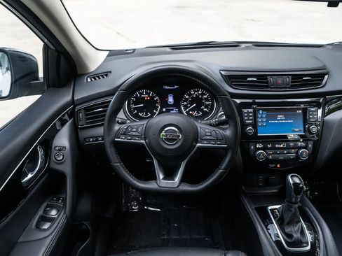 Used 2017 Nissan Rogue Sport SL FWD image 31