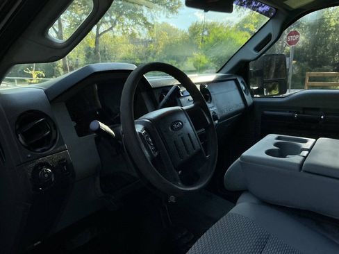 Used 2013 Ford F250 XL w/ PWR Equipment Group AWD/4WD image 16