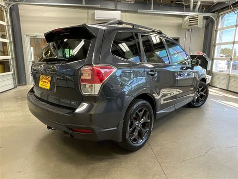 Used 2018 Subaru Forester 2.5i Premium image 5