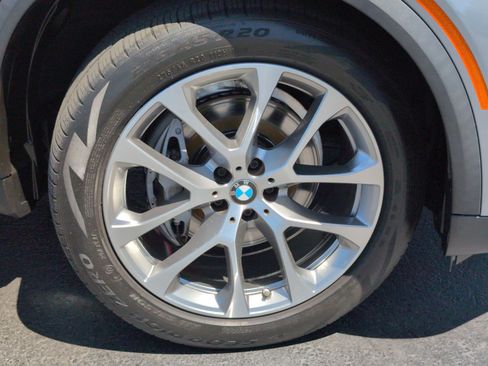 Used 2024 BMW X5 sDrive40i w/ Premium Package RWD image 13