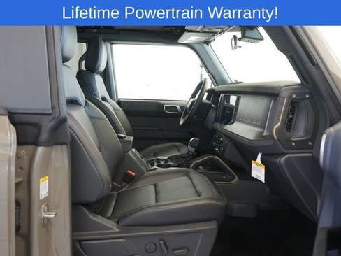 New 2025 Ford Bronco Badlands w/ Sasquatch Package image 32