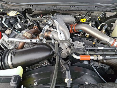 Used 2024 Ford F250 Platinum w/ Tremor Off-Road Package image 27