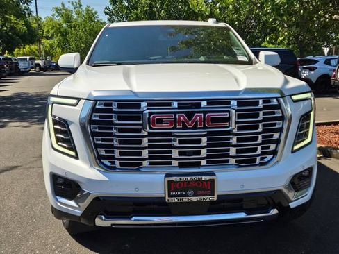 New 2026 GMC Yukon Denali AWD/4WD image 2