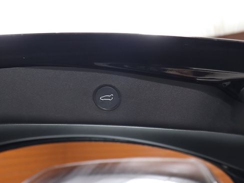 Used 2023 Tesla Model 3 Standard Range image 37