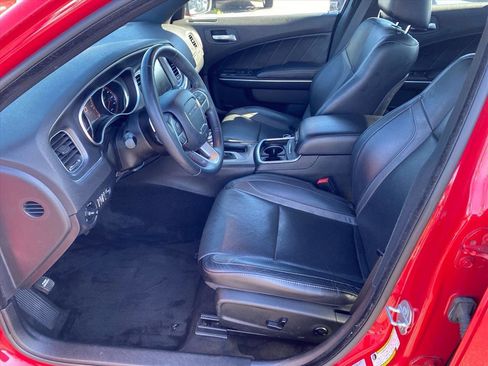 Used 2015 Dodge Charger SXT w/ AWD Plus Group image 9