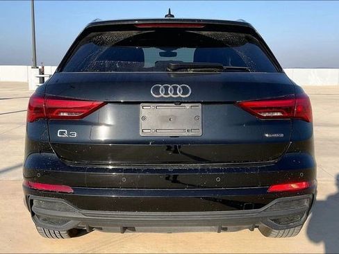 Used 2025 Audi Q3 2.0T Premium image 5