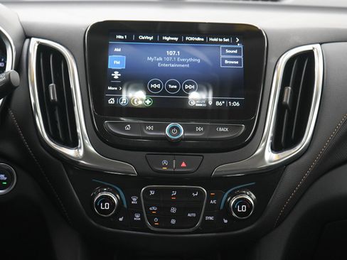 Used 2024 Chevrolet Equinox Premier AWD/4WD image 18