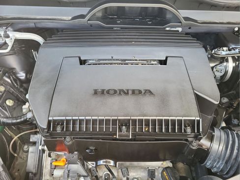 Certified 2025 Honda Pilot Black Edition image 21