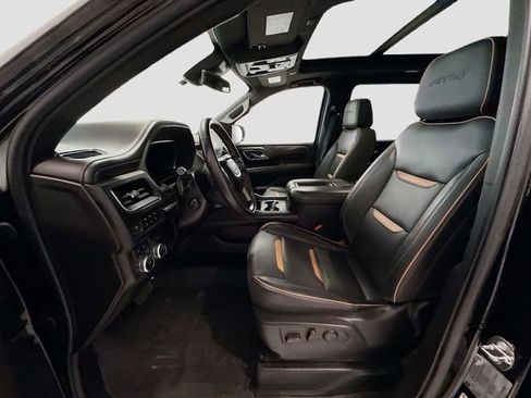 Used 2023 GMC Yukon XL AT4 w/ Technology Package AWD/4WD image 21