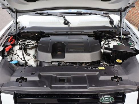 Used 2023 Land Rover Defender 130 X-Dynamic SE image 60