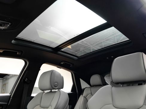 Used 2023 Audi Q5 2.0T Premium Plus w/ Premium Plus Package image 5