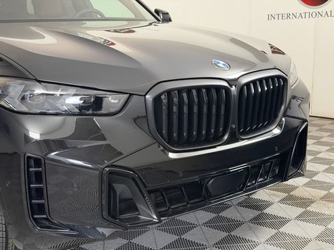New 2026 BMW X5 xDrive40i w/ M Sport Package AWD/4WD image 11