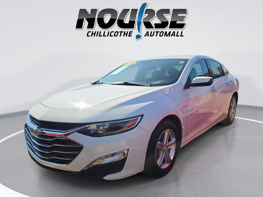 Used 2024 Chevrolet Malibu LT FWD image 1