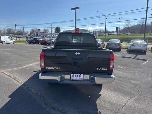 Used 2015 Nissan Frontier SV image 7