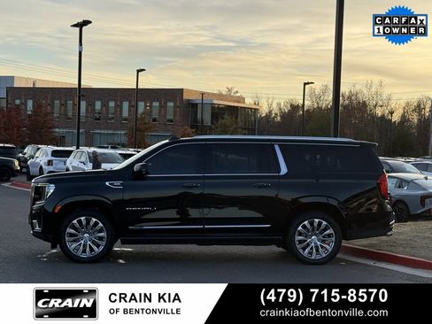 Used 2023 GMC Yukon XL Denali w/ Max Trailering Package image 4